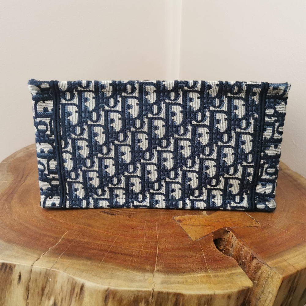 ❌SOLD❌ Dior Small Booktote - Picture 3 of 9